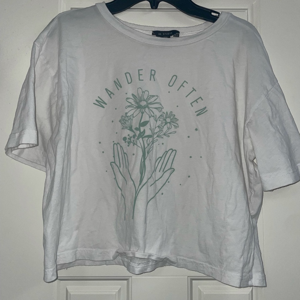 Flowy cropped short sleeve